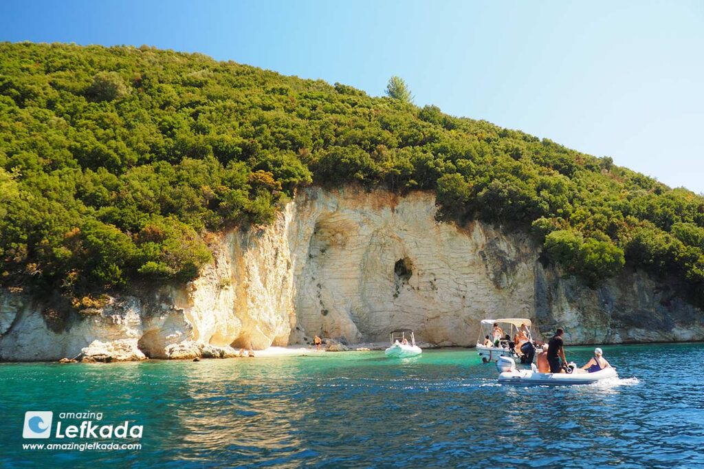 Desimi beach boat rent in Lefkada