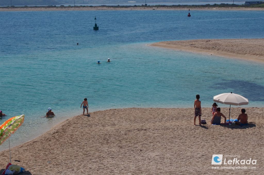Paralia Ammoglossa beach is a lagoon of Lefkada