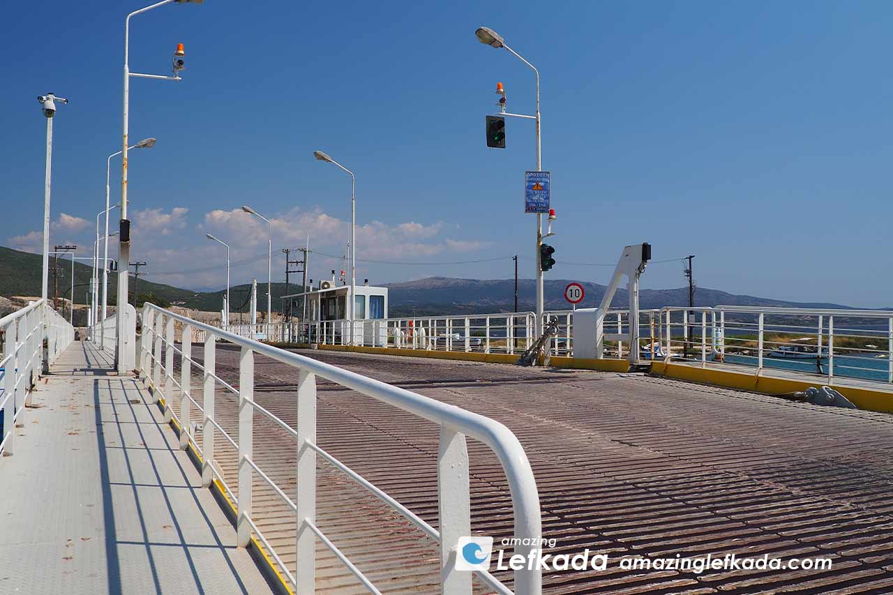Walking on the pontoon bridge