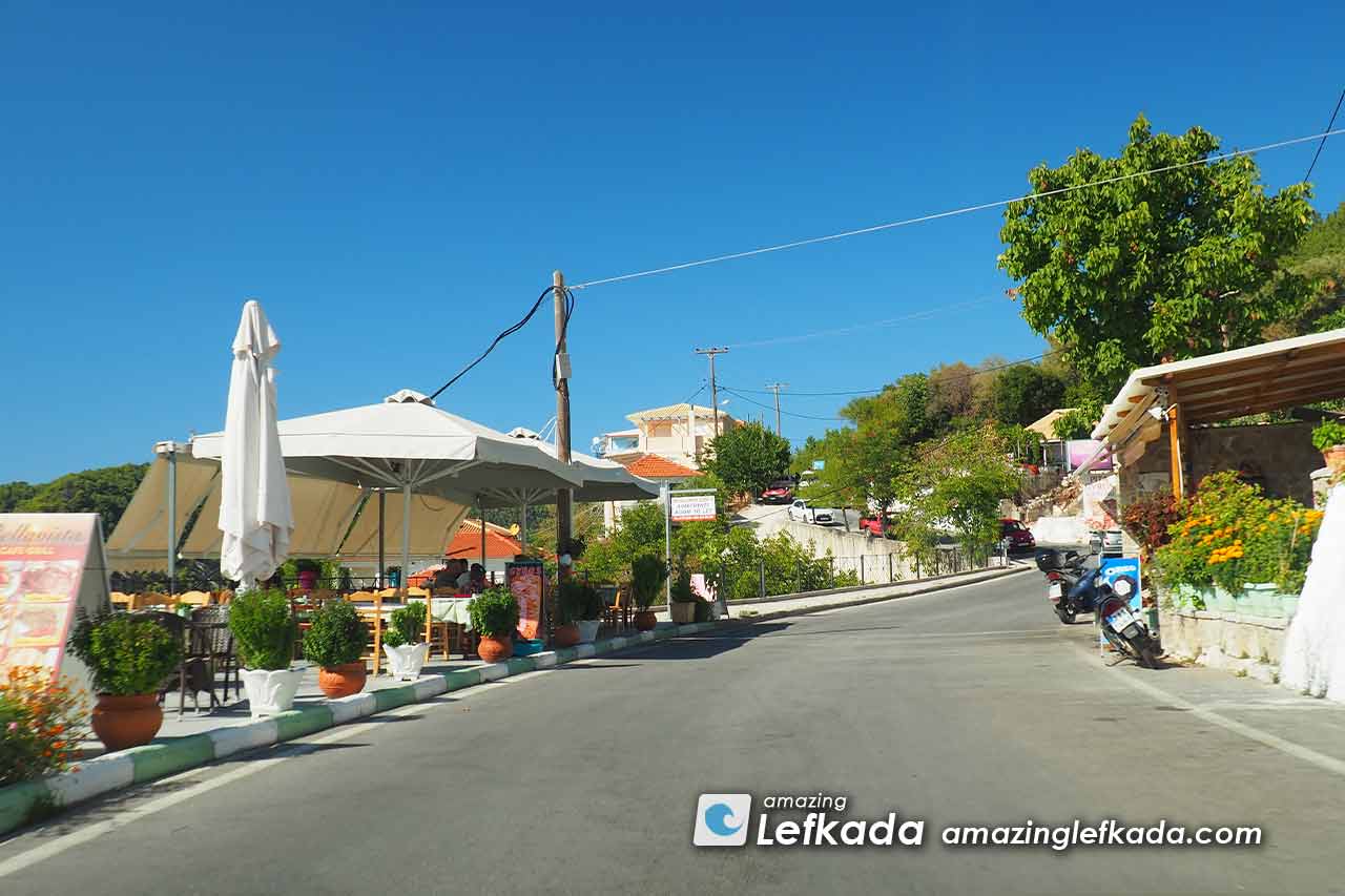 Best Athani restaurants and taverns