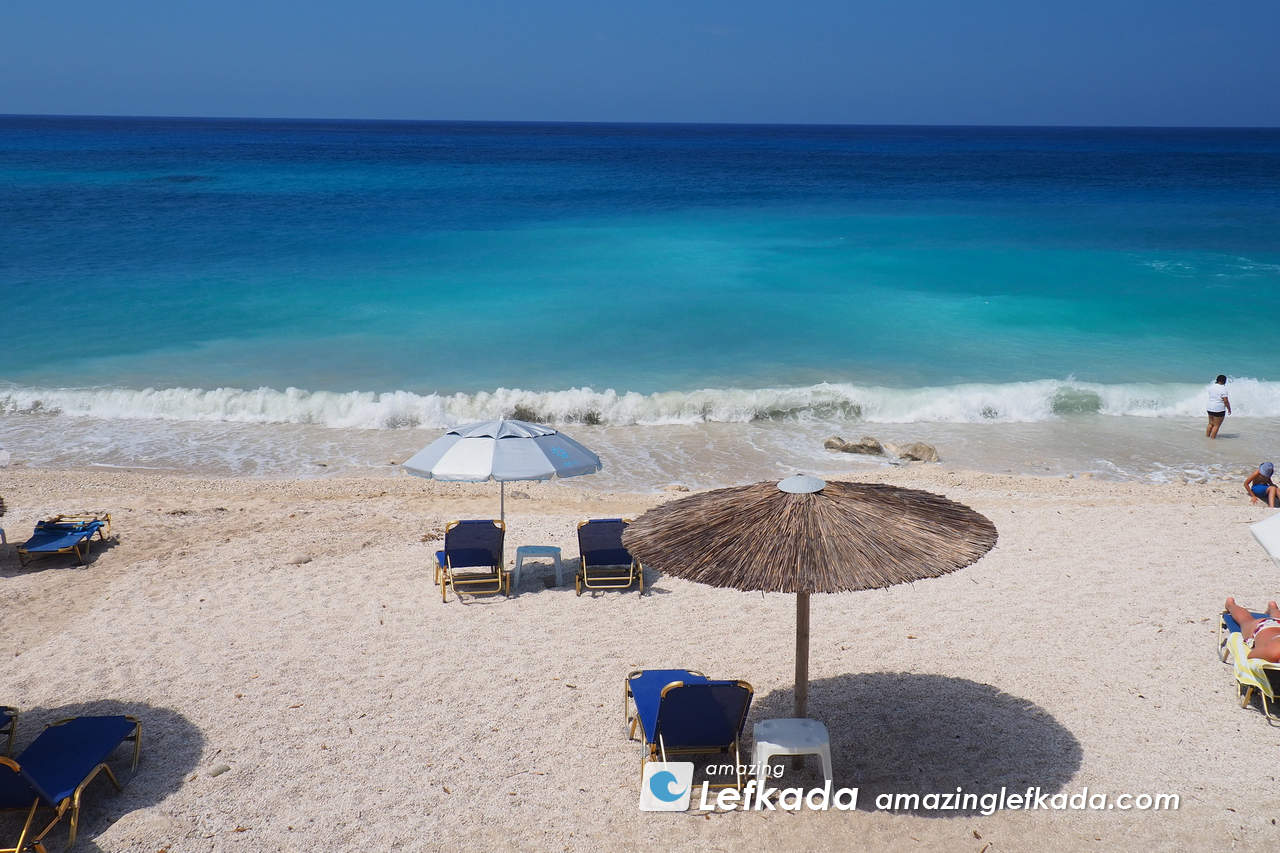 Sumbeds and waves on the sea