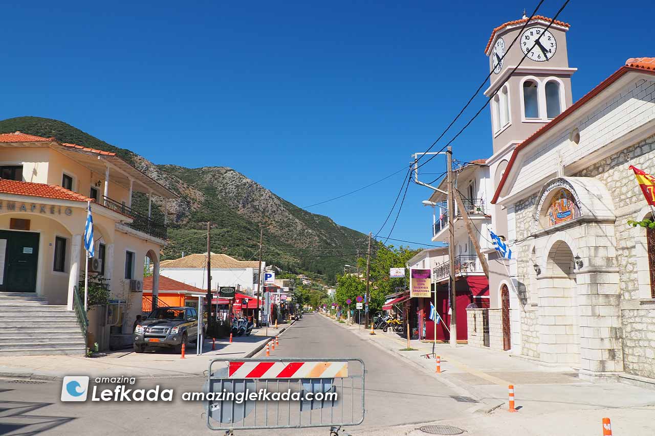 Bus station and stop in Nidri