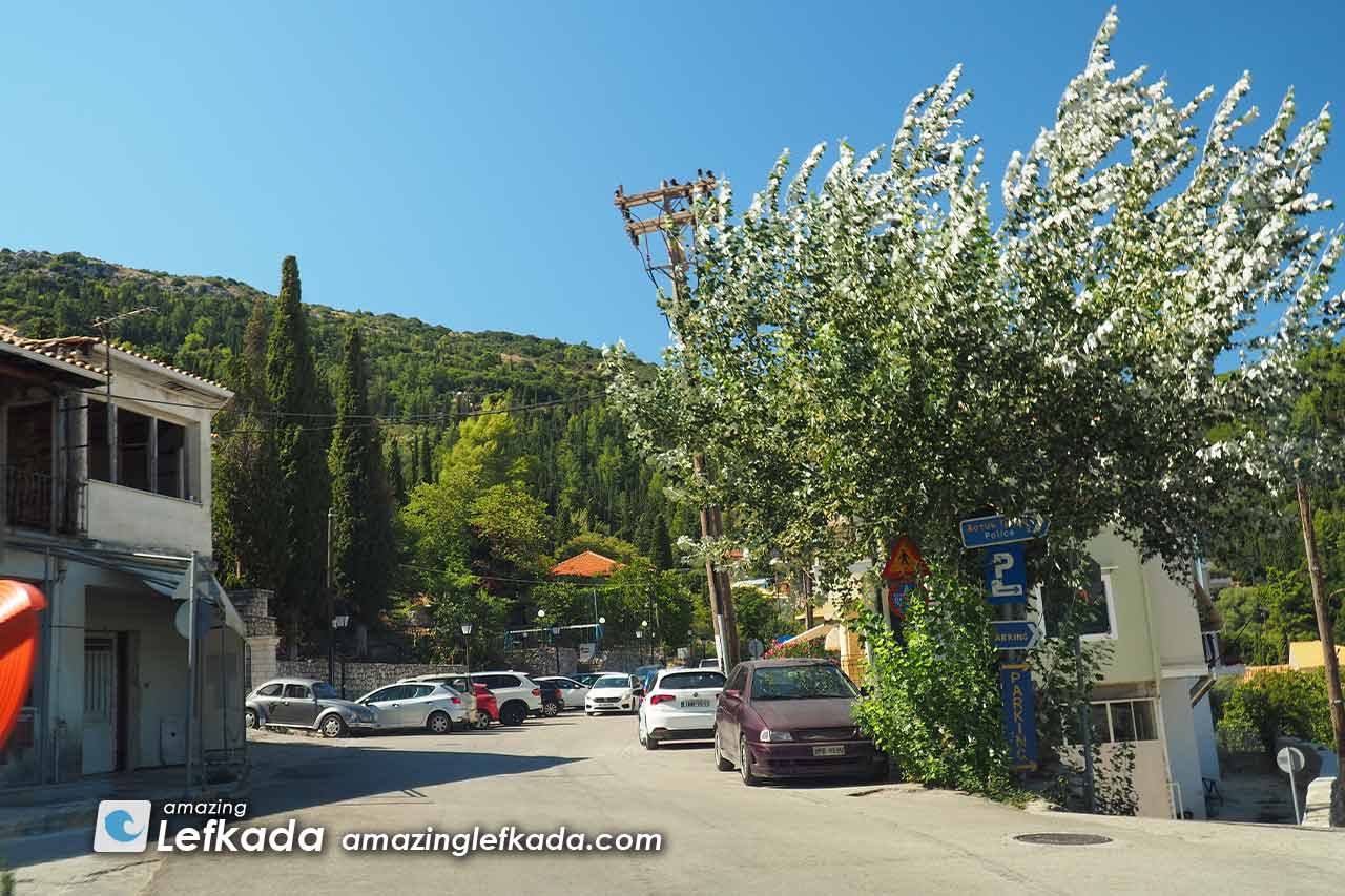 Parking lots in Karya Parking lots in Karya