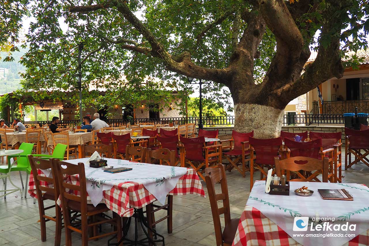 Best restaurants and taverns in Karia main square, plane trees