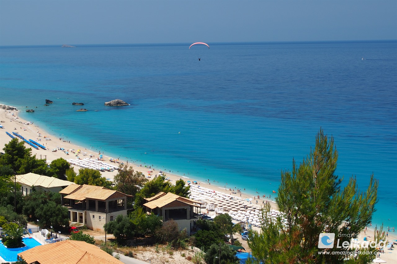 Kathisma beach paragliding