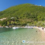 Paralia Desimi beach is child friendly in Lefkada