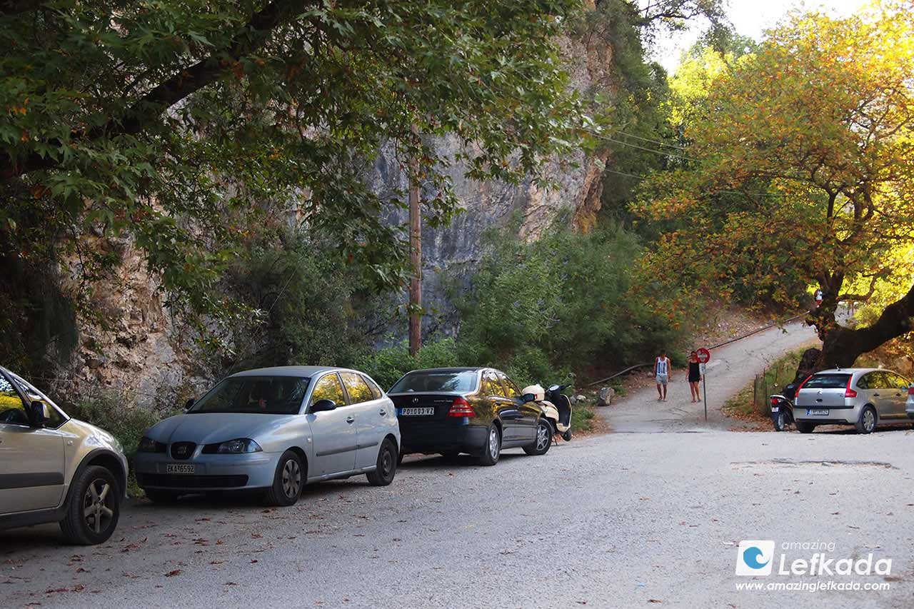 Parking Nidri Waterfalls