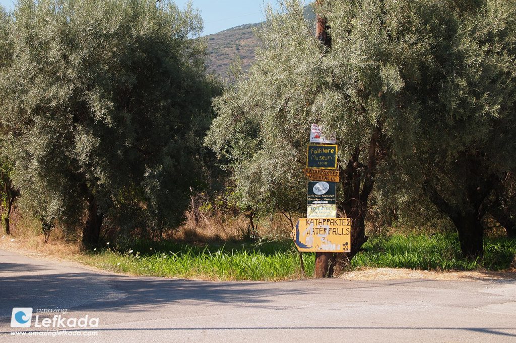 Road to Nidri Waterfalls