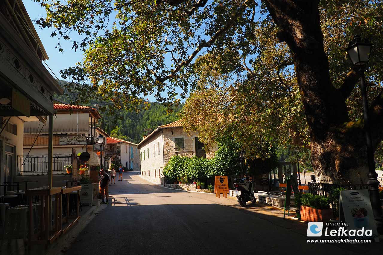 Sightseeing in Karya and central square, old plane trees and best taverns