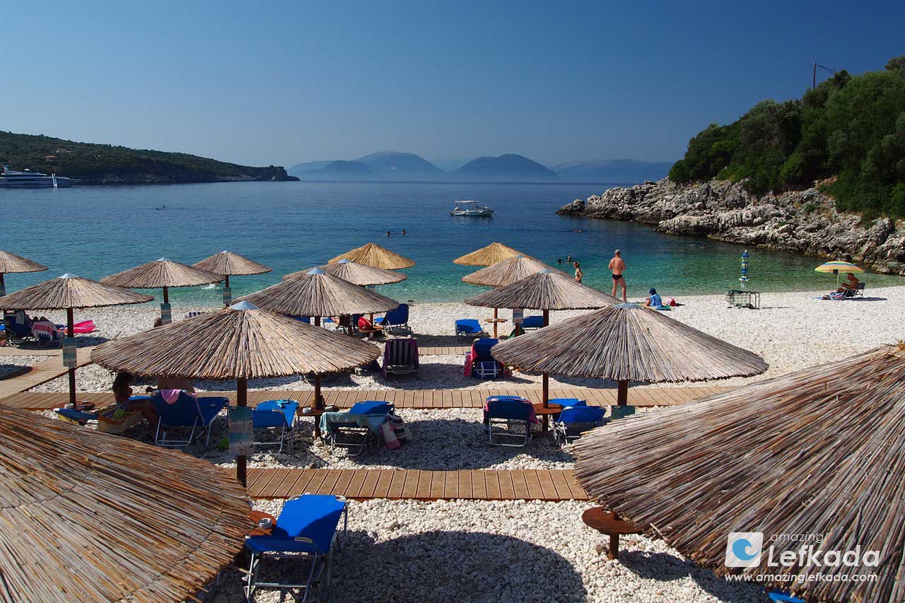 Amousa beach sunbeds and umbrellas for rent