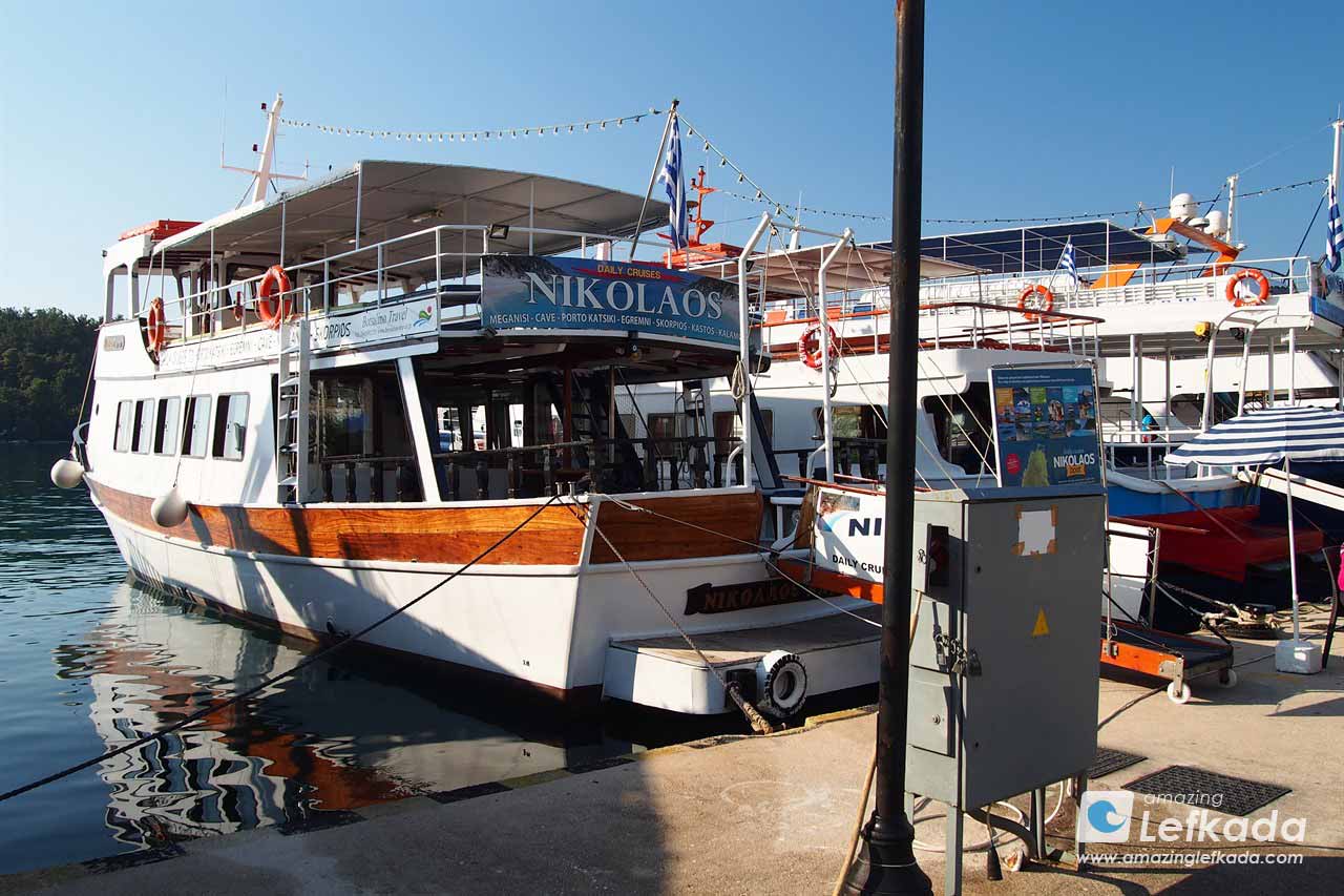 Boat trips of Nikolaos boat in Nidri, Lefkada