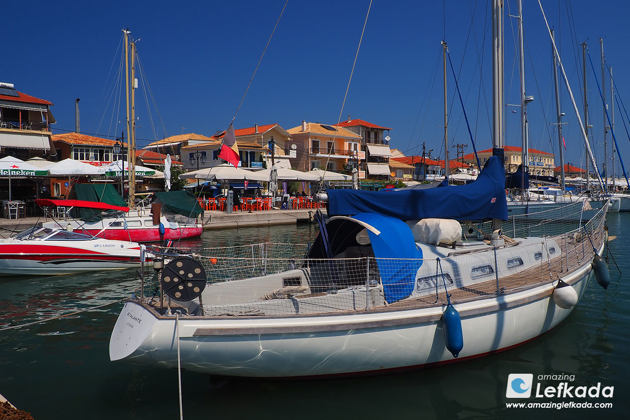 Port of Lefkada town