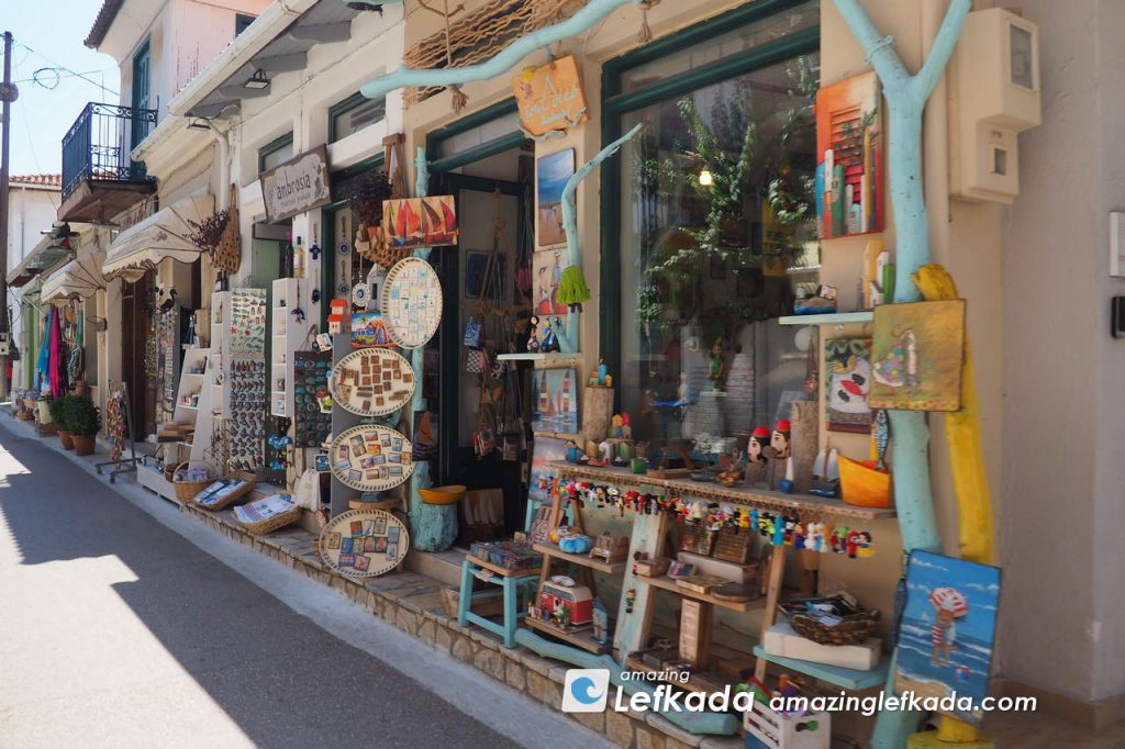 Gift shop and souvenirs to buy